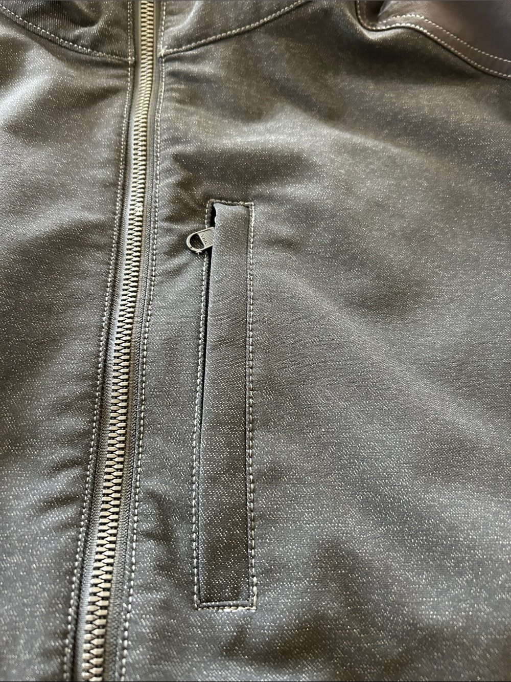 Kuhl Men's Black Full-Zip Softshell Jacket - Picture 6 of 8
